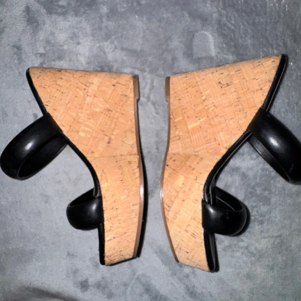 Shu Shop Womens Padded Strap Platform Wedge 7 Black Cork High Heel Sandal